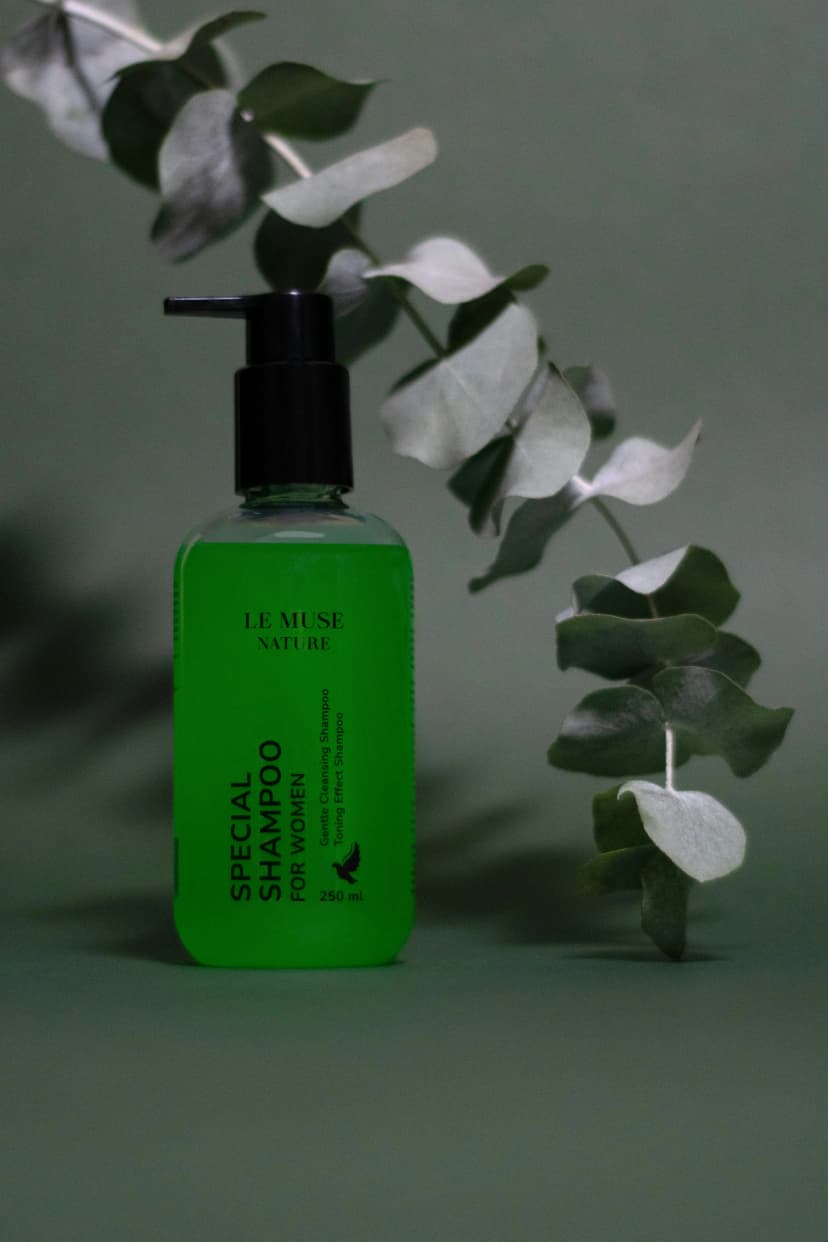 SPECIAL SHAMPOO FOR WOMEN